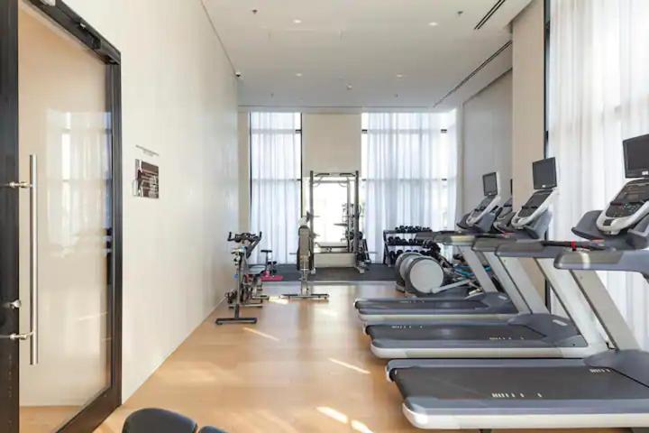 Oַ&O Group- Luxury Apt Tower Best Sea View Bat Yam Exteriör bild